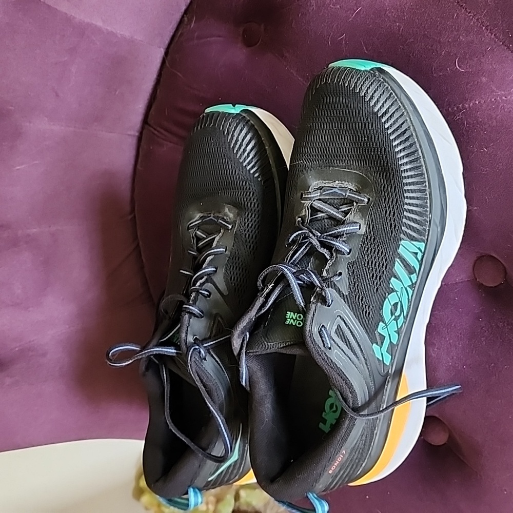 Mens Hoka tennis shoes. Size 11 - Picture 5 of 5